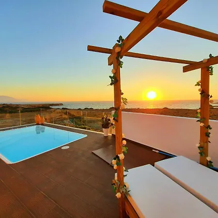 Tramonto Luxury No1- Breathtaking Sunset View 펜션 Foiníkion